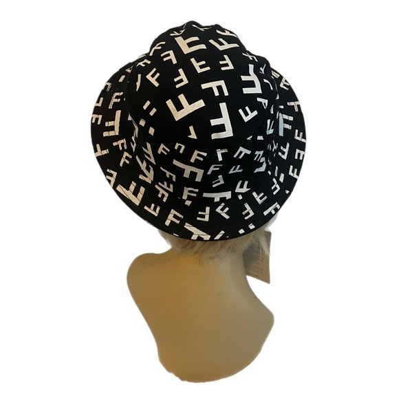 Bucket hat - Picture 3 of 5